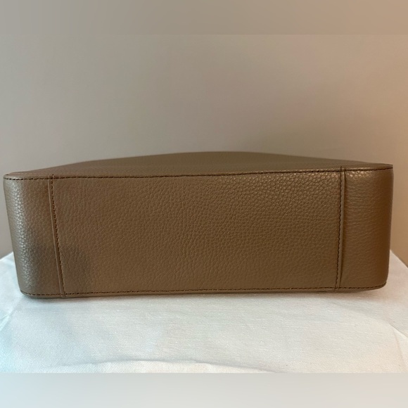 The Horse taupe pebbled leather shoulder bag, used once, like new condition - Picture 3 of 9